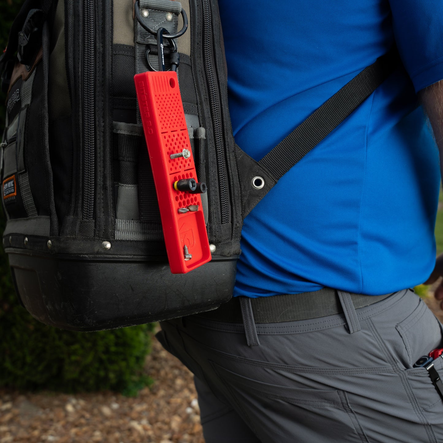 BITSTER® 2.0 — Belt-Attachable Magnetic Fastener & Small Parts Organizer